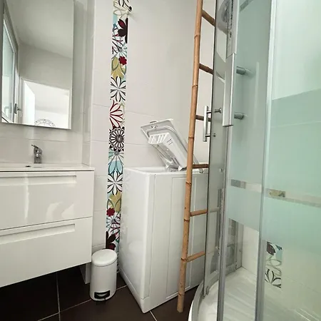 Apartment Face Au 9eme Etage Avec Garage Privatif - Fr-1-197-622 Les Sables-dʼOlonne