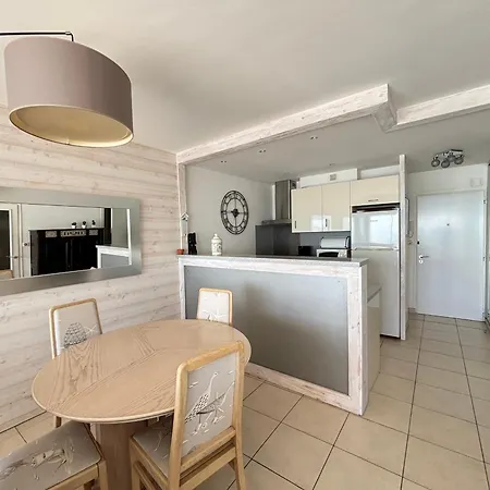 Apartment Face Au 9eme Etage Avec Garage Privatif - Fr-1-197-622